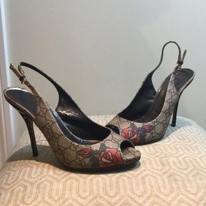 Vintage Gucci sling backs